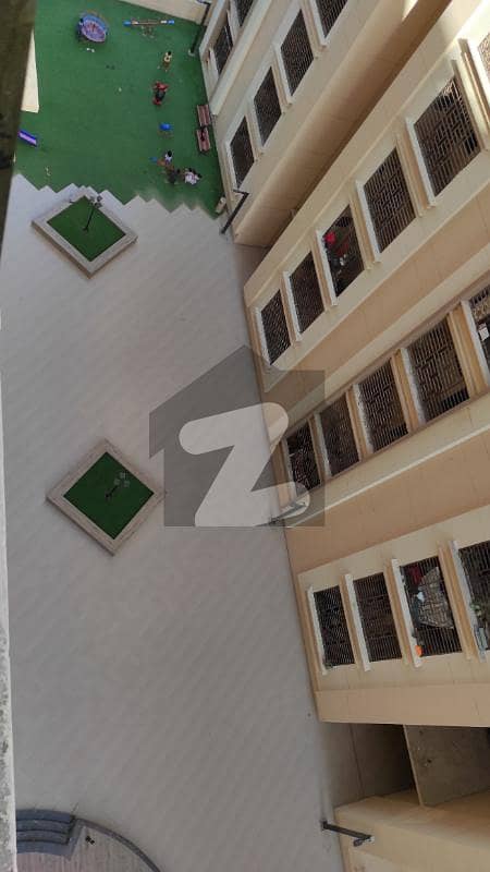 چیپل کورٹ یارڈ کراچی میں 2 کمروں کا 5 مرلہ مکان 1.22 کروڑ میں برائے فروخت۔