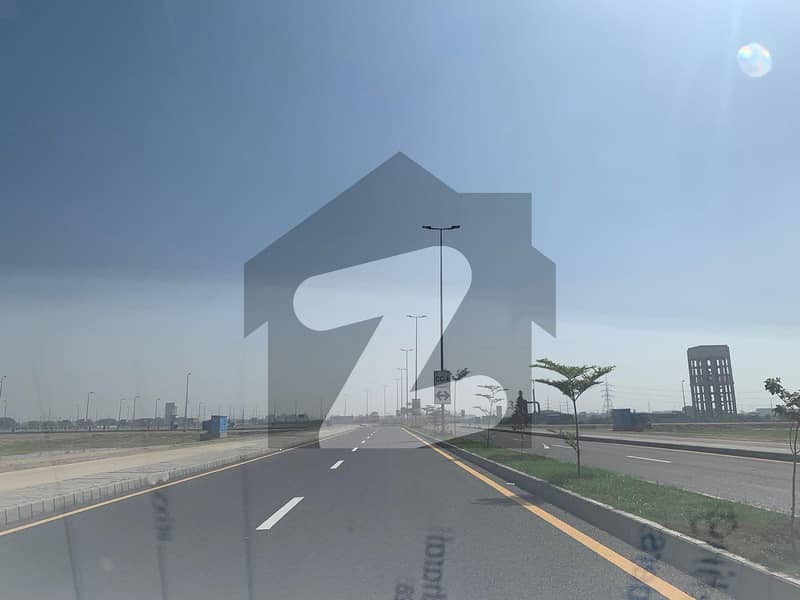 ڈی ایچ اے 11 رہبر فیز 4 ۔ بلاک آر ڈی ایچ اے 11 رہبر فیز 4,ڈی ایچ اے 11 رہبر,لاہور میں 5 مرلہ رہائشی پلاٹ 76.0 لاکھ میں برائے فروخت۔