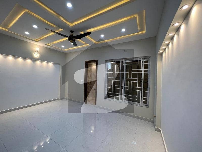 Spacious 7 Marla Upper Portion Available For rent In Bahria Town Phase 8