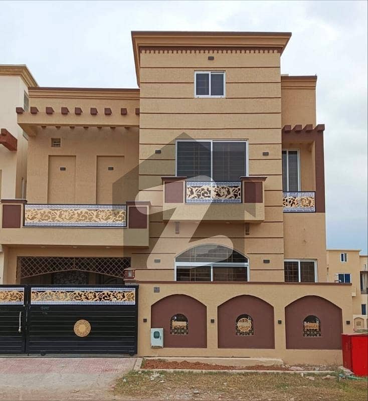 House For Grabs In 7 Marla Rawalpindi
