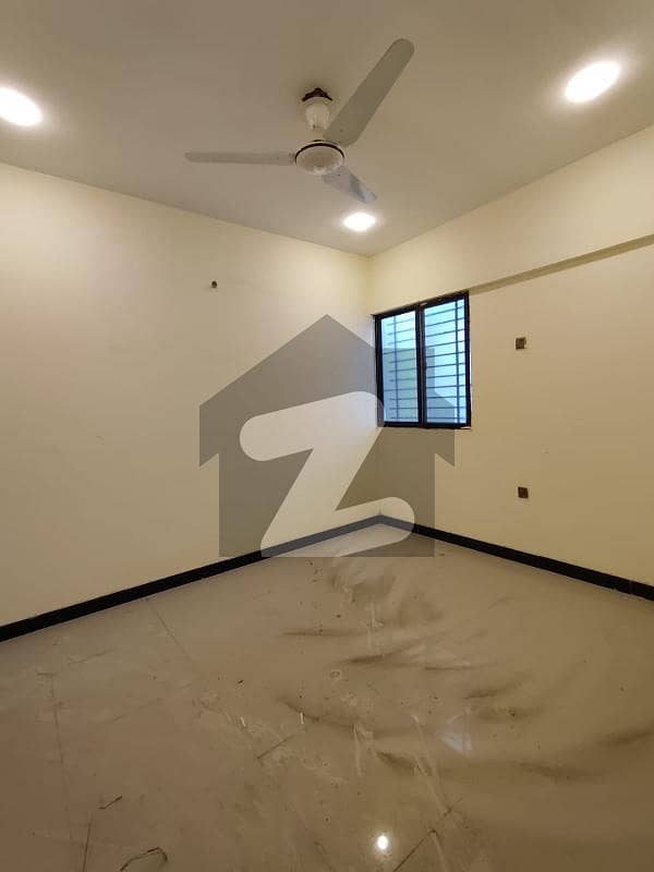 Flat Available For Sale Lift & 24 Hours Security Flat Available For Sale Lift & 24 Hours Security