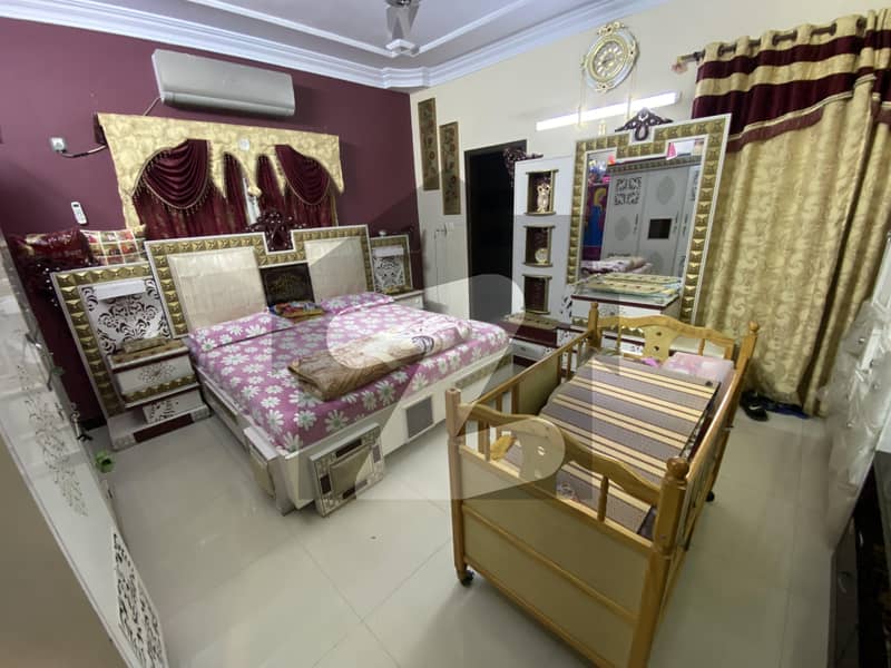 گلستانِِ جوہر ۔ بلاک 3 گلستانِ جوہر,کراچی میں 9 کمروں کا 10 مرلہ مکان 6.5 کروڑ میں برائے فروخت۔