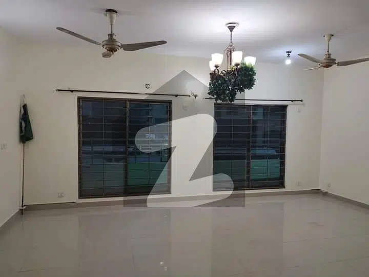 Prime location apartment available for sale in askari 11