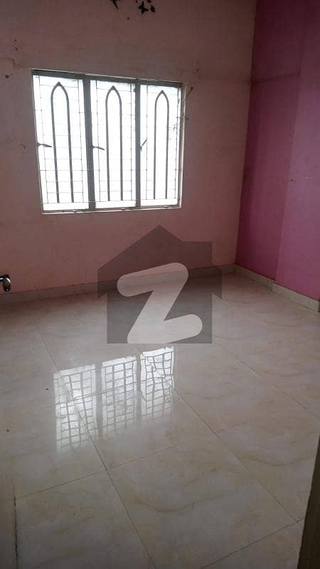 Renovated Flat For Sale Gulshan-e-Iqbal block 13#b