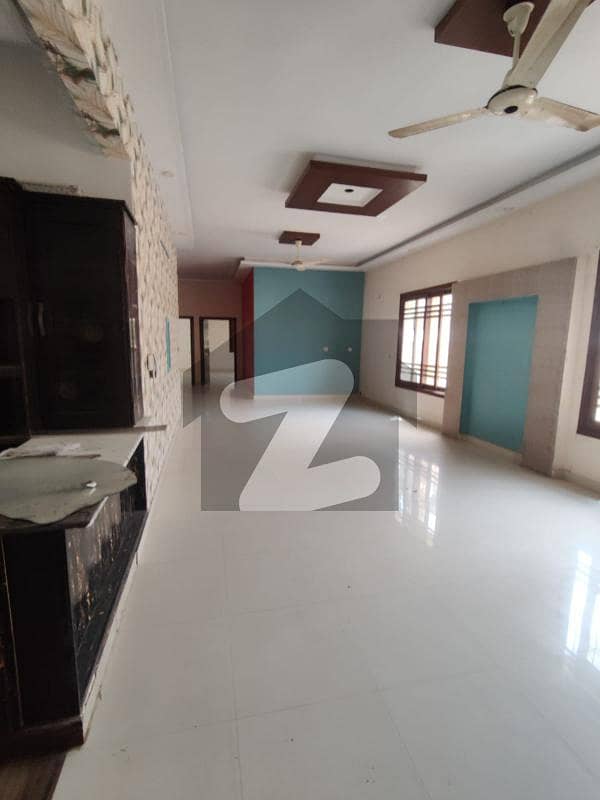 Independent Commercial House For Rent In Gulshan-E-Iqbal Block 4 Best Options For Office Is Available For Rent In Gulshan-E-Iqbal - Block 4