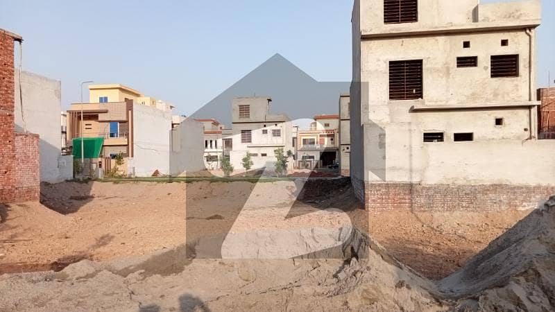 5 Marla Perfect Location Plot For Sale in Rose Block Park View City Lahore