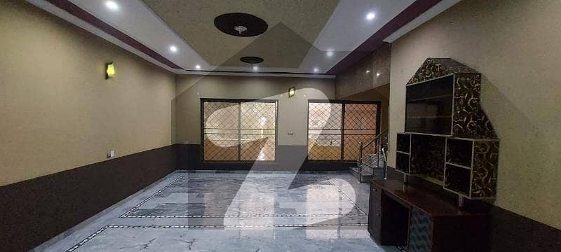 الاحمد گارڈن ہاوسنگ سکیم جی ٹی روڈ,لاہور میں 4 کمروں کا 5 مرلہ مکان 42.0 ہزار میں کرایہ پر دستیاب ہے۔