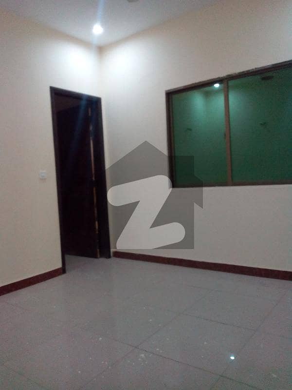 Renovated 3 bed d/d ground floor flat for sale in gulshan block 1