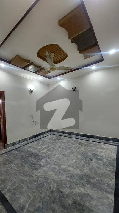 بنی گالہ اسلام آباد میں 6 کمروں کا 10 مرلہ مکان 90.0 ہزار میں کرایہ پر دستیاب ہے۔