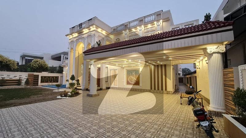 ULTRA MODERN 2 KANAL LUXURY SPINISH HOUSE FOR SALE IN BAHRIA TOWN LAHORE