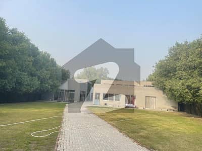 بیدیاں روڈ لاہور میں 6 کمروں کا 8 کنال فارم ہاؤس 9.3 کروڑ میں برائے فروخت۔
