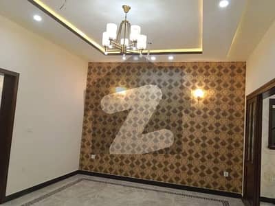 10 Marla House Available For Rent In Gulmoher Block Bahria Town Lahore