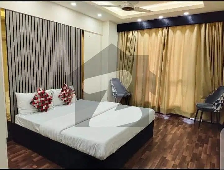 01 BED LUXURY Furnished APPARTMENT AVAILBLE FOR RENT AT GULBERG GREEEN ISLAMABAD