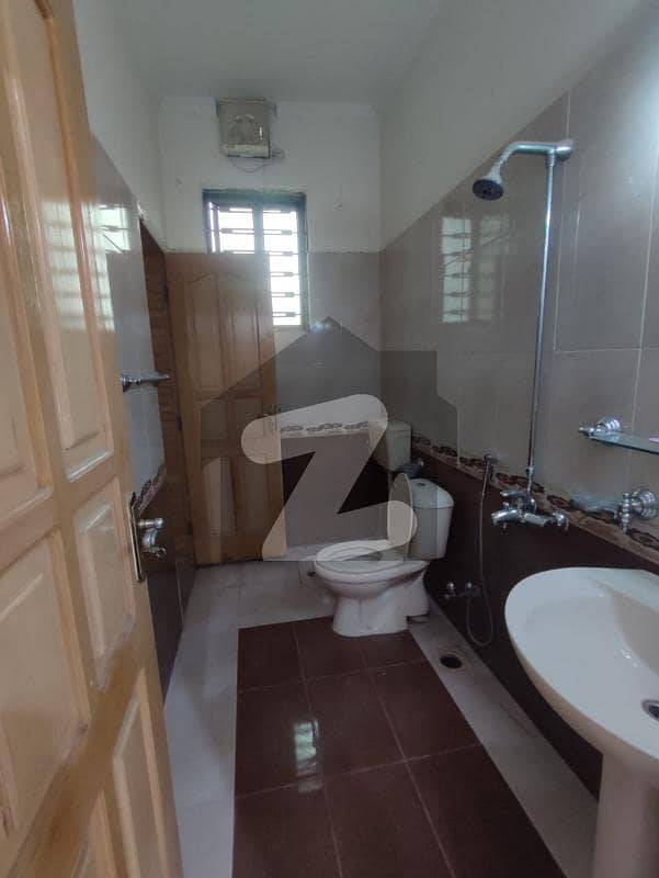 25*50 5 Marla upper portion Available for Rent Good location