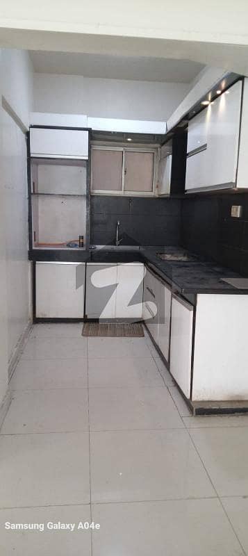 3Bed Apartment for Rent in Johar