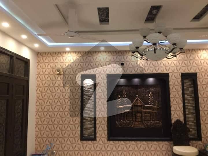 بحریہ ٹاؤن سیکٹر B بحریہ ٹاؤن,لاہور میں 2 کمروں کا 10 مرلہ بالائی پورشن 35.0 ہزار میں کرایہ پر دستیاب ہے۔