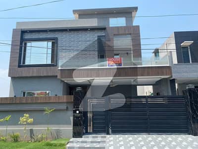10 Marla Near To Commercial Most Luxury Modern Bungalow For Sale In State Life