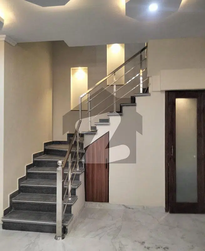 3 Beds 5 Marla Good Location House For Rent In Banker Society Bedian Road Lahore