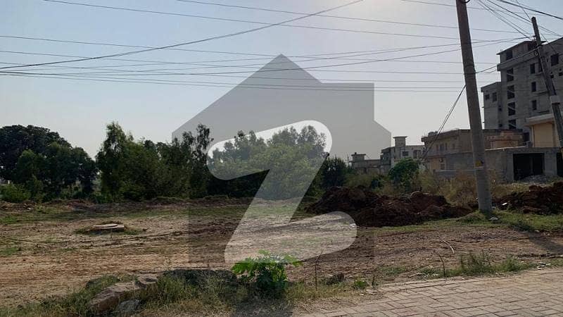 10 Kanal land for rent on main gt road 10 Kanal land for rent on main gt road