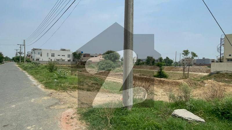 43 MARLA CORNER RESIDENTIAL PLOT ON 60 FT ROAD AVAILABLE FOR SALE IN STATE LIFE HOUSING SOCIETY