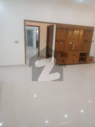 10 Marla Slightly Used House Available For Rent In Bahria Town Lahore