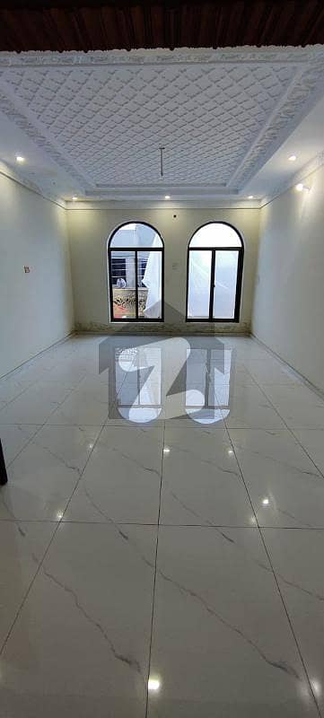 شاہین ولاز شیخوپورہ میں 5 کمروں کا 10 مرلہ مکان 2.4 کروڑ میں برائے فروخت۔