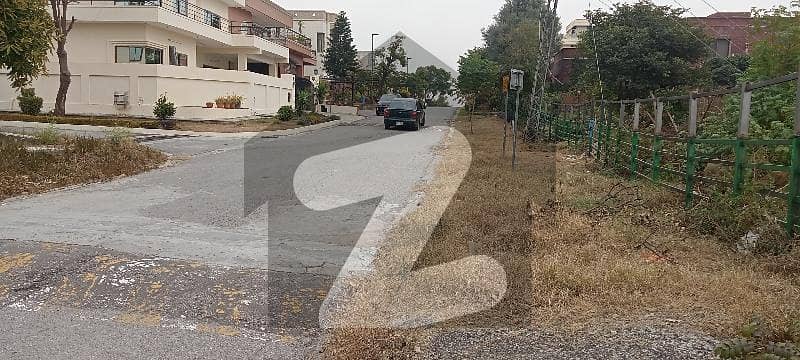 1 Kanal Best Location Plot Available For Sale
