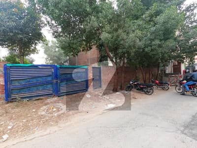 نشیمنِ اقبال لاہور میں 10 مرلہ رہائشی پلاٹ 1.9 کروڑ میں برائے فروخت۔