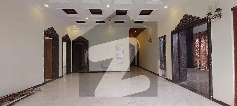 14 Marla Separate Ground Portion In Gulraiz Near Bahria Town For Rent