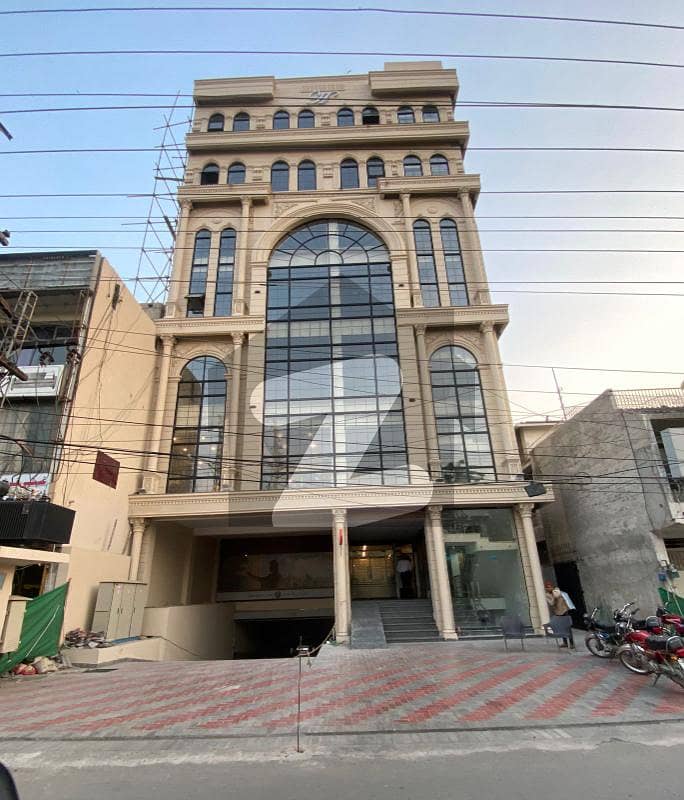 علامہ اقبال ٹاؤن ۔ ہنزہ بلاک علامہ اقبال ٹاؤن,لاہور میں 6 کمروں کا 12 مرلہ عمارت 3.69 لاکھ میں کرایہ پر دستیاب ہے۔