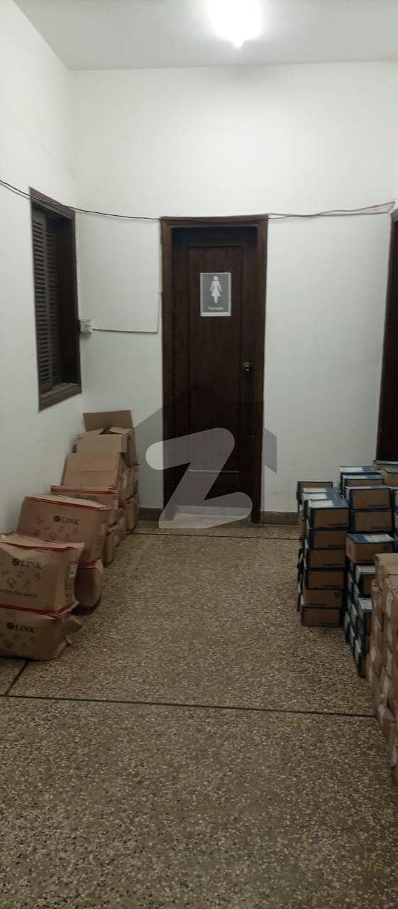 ایس ایم سی ایچ ایس ۔ سندھی مسلم سوسائٹی جمشید ٹاؤن,کراچی میں 7 کمروں کا 1 کنال مکان 12.0 کروڑ میں برائے فروخت۔