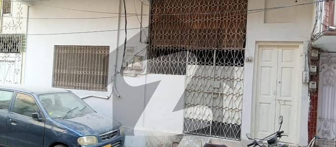 ناظم آباد 3 ناظم آباد,کراچی میں 6 کمروں کا 5 مرلہ مکان 2.2 کروڑ میں برائے فروخت۔