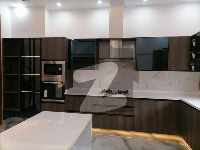 10 MARLA LIKE BRAND NEW FULL HOUSE FOR RENT IN OVERSEAS B BLOCK BAHRIA TOWN LAHORE
