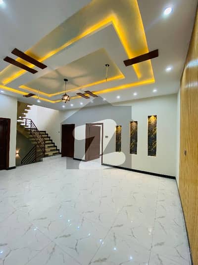 ورسک روڈ پشاور میں 7 کمروں کا 7 مرلہ مکان 3.1 کروڑ میں برائے فروخت۔