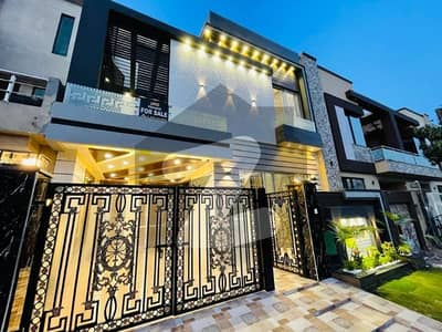 5 Marla Modern House Brand New 80 Feet Road For Sale BB In Bahria Town Lahore