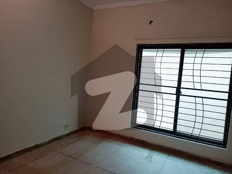10 Marla 04 Bedroom House Available For Sale In Askari 10 Sector C Lahore Cantt