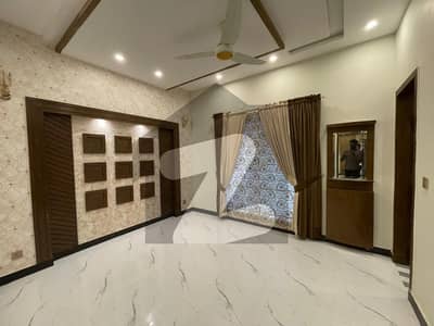 Five Marla house available for sale in Jinnah block Bahria town