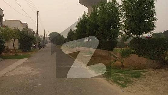 5 Marla Commercial Plot For Sale In New Lahore City Phase 3 Near To Bahria Town. Lahore All Facilities Available Near Mosque School Commercial Available Developed Area Possession Plots Ready For Construction In Installment Just Booking And Build Plaza