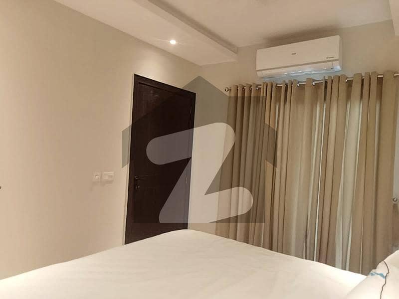 ایم ایم عالم روڈ گلبرگ,لاہور میں 2 کمروں کا 5 مرلہ فلیٹ 3.2 کروڑ میں برائے فروخت۔