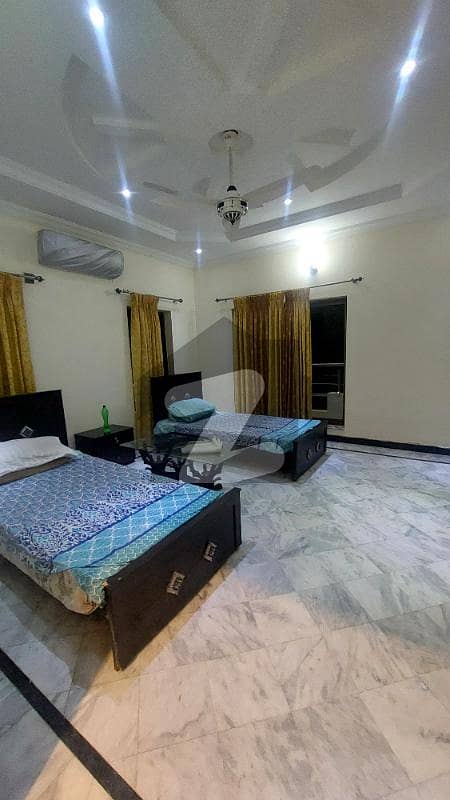 1 KANAL OUT STANDING FULLY FURNISHED HOUSE FOR RENT