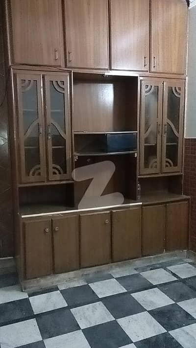 نیو سمن آباد - بلاک اے نیو سمن آباد,لاہور میں 4 کمروں کا 9 مرلہ مکان 70.0 لاکھ میں برائے فروخت۔