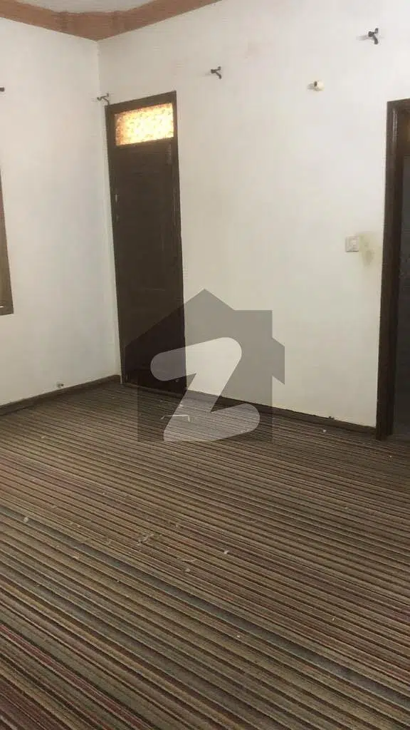 Upper Portion 630 Square Feet For sale In Gulberg Town