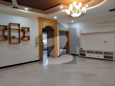 1 Kanal Beautiful New Upper Portion In AGhosh Society