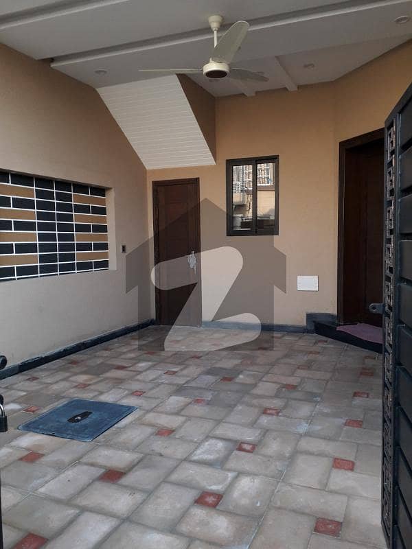 5 MARLA HOUSE WITH GAS AVAILABLE FOR RENT IN BANKERS HOUSING SOCIETY