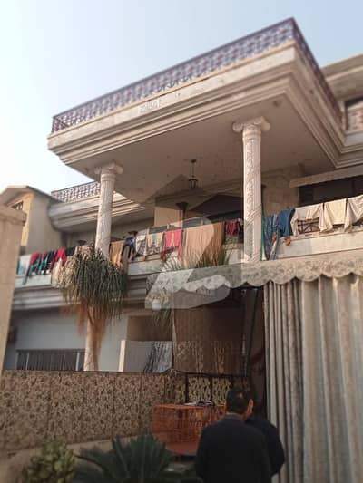 7th روڈ پنڈورہ,راولپنڈی میں 6 کمروں کا 13 مرلہ مکان 6.5 کروڑ میں برائے فروخت۔