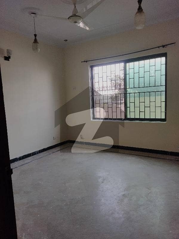 1575 Square Feet Lower Portion Is Available For Rent In G-13/2