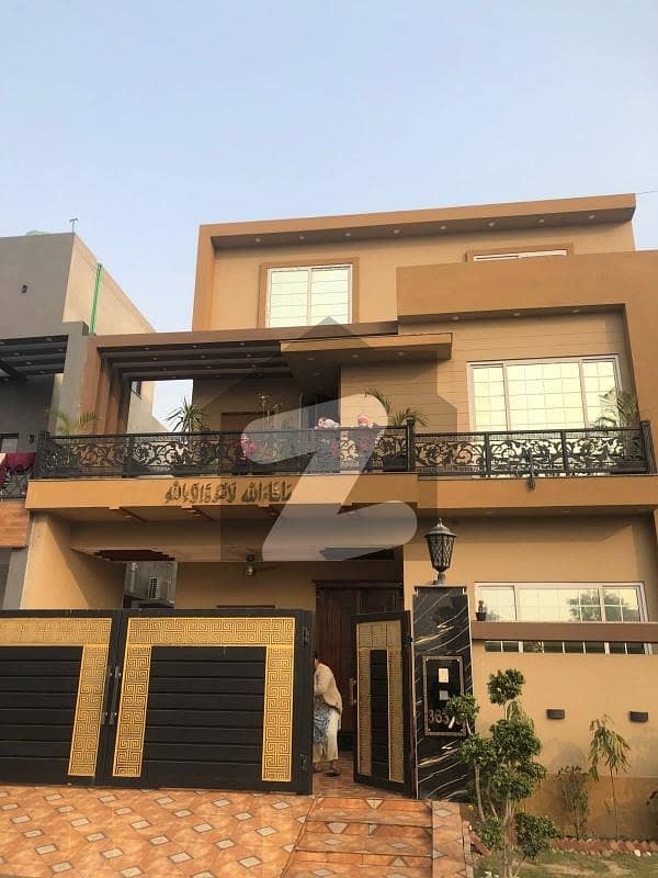 ٹی آئی پی ہاؤسنگ سوسائٹی لاہور میں 5 کمروں کا 9 مرلہ مکان 3.15 کروڑ میں برائے فروخت۔