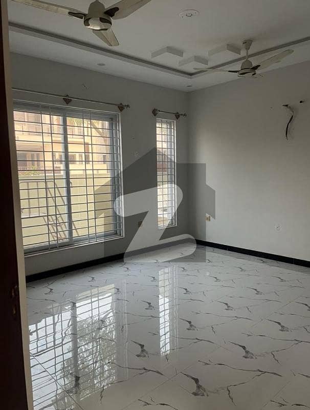 Idyllic Upper Portion Available In Bahria Enclave - Sector N For rent