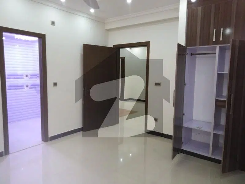 TWO BEDROOM UNFURNISHED APARTMENT