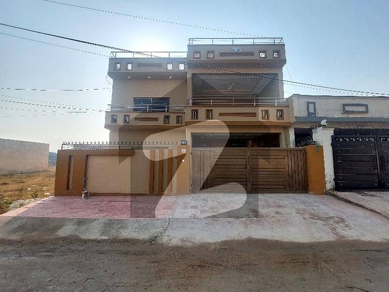 گلشن آباد راولپنڈی میں 6 کمروں کا 10 مرلہ مکان 2.35 کروڑ میں برائے فروخت۔